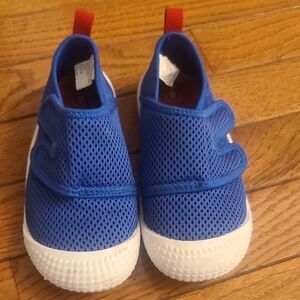 Cat & Jack Royal Blue Slip-On Mesh Sneakers with White Toe
